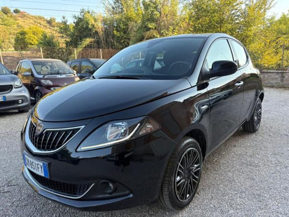 Lancia Ypsilon usata a Roma