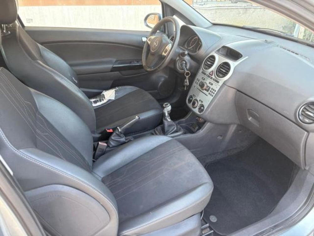 Opel Corsa usata a Roma (12)