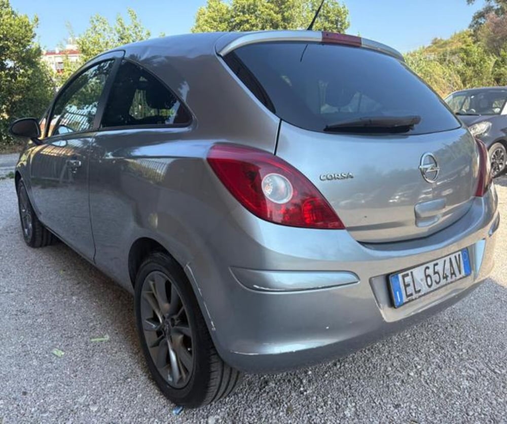 Opel Corsa usata a Roma (3)