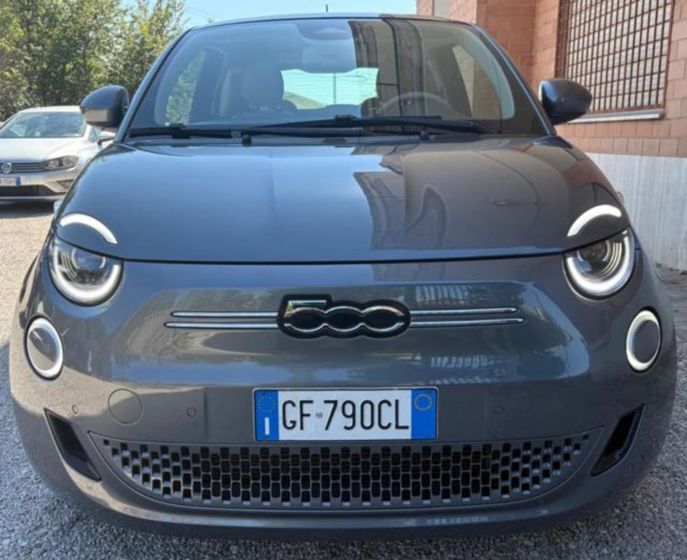 Fiat 500e usata a Roma (11)
