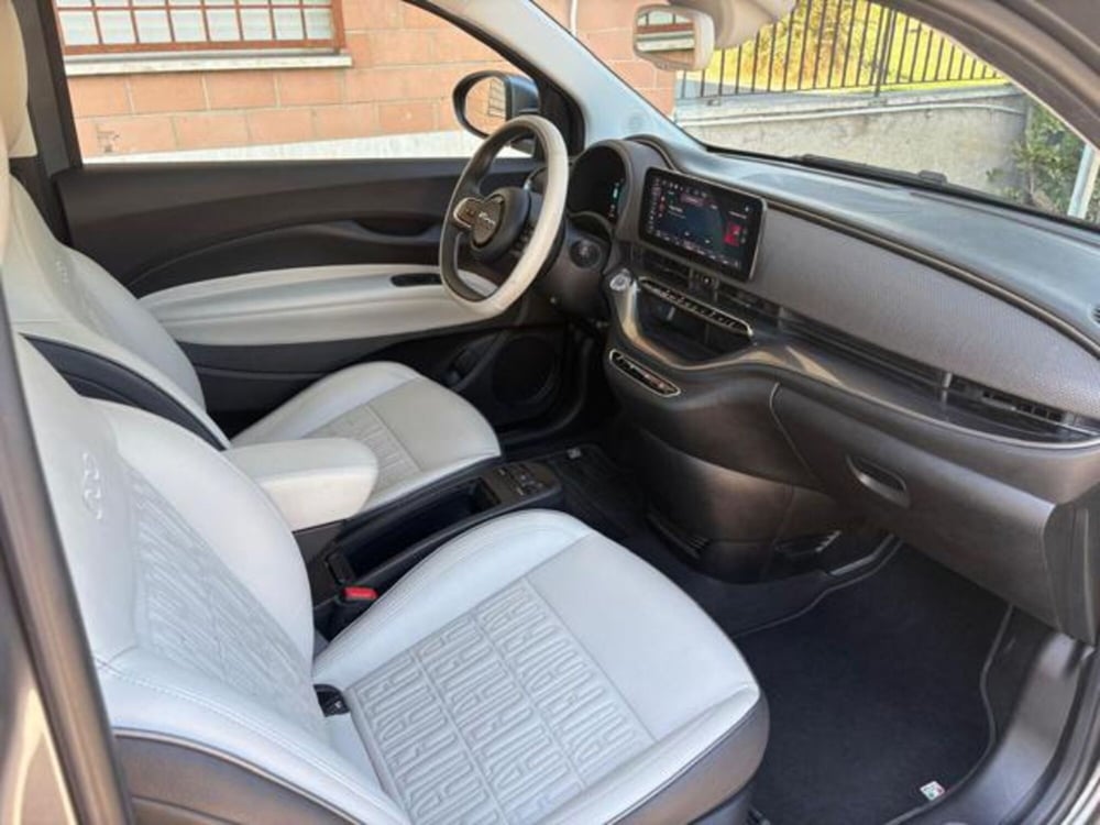 Fiat 500e usata a Roma (17)