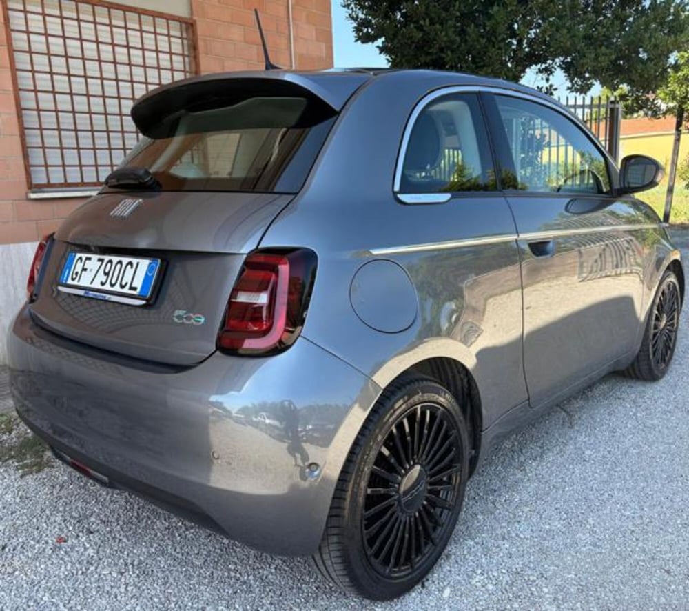Fiat 500e usata a Roma (8)