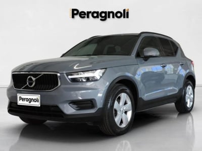 Volvo XC40 T2 Momentum Core del 2021 usata a Firenze