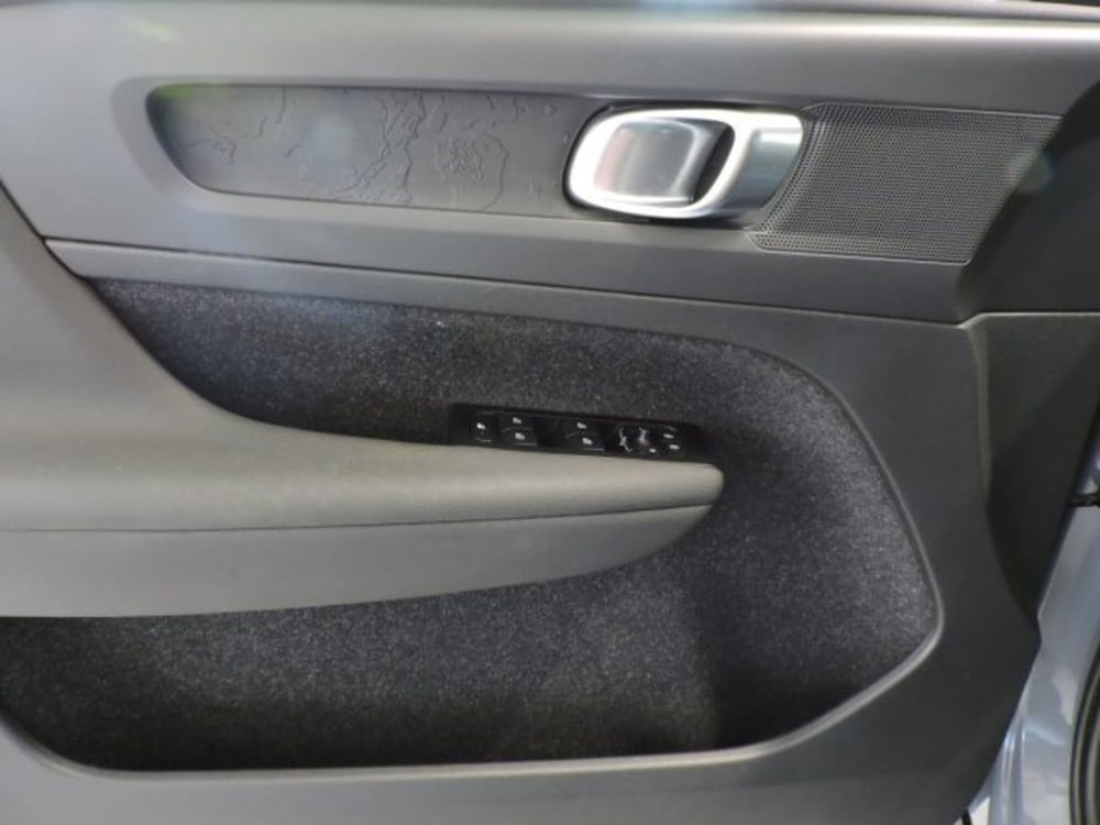 Volvo XC40 usata a Firenze (13)