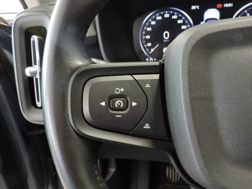 Volvo XC40 usata a Firenze (17)