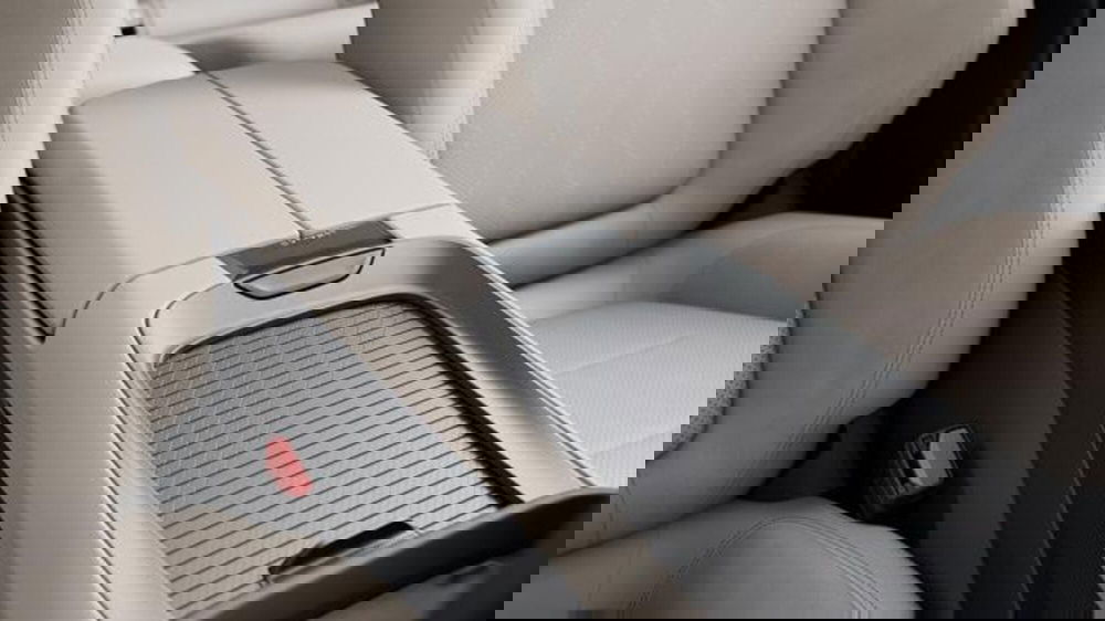 Lynk & Co 08 nuova a Firenze (12)