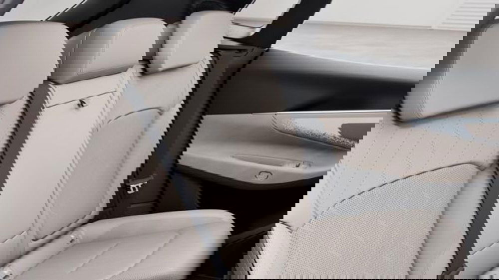 Lynk & Co 08 nuova a Firenze (17)