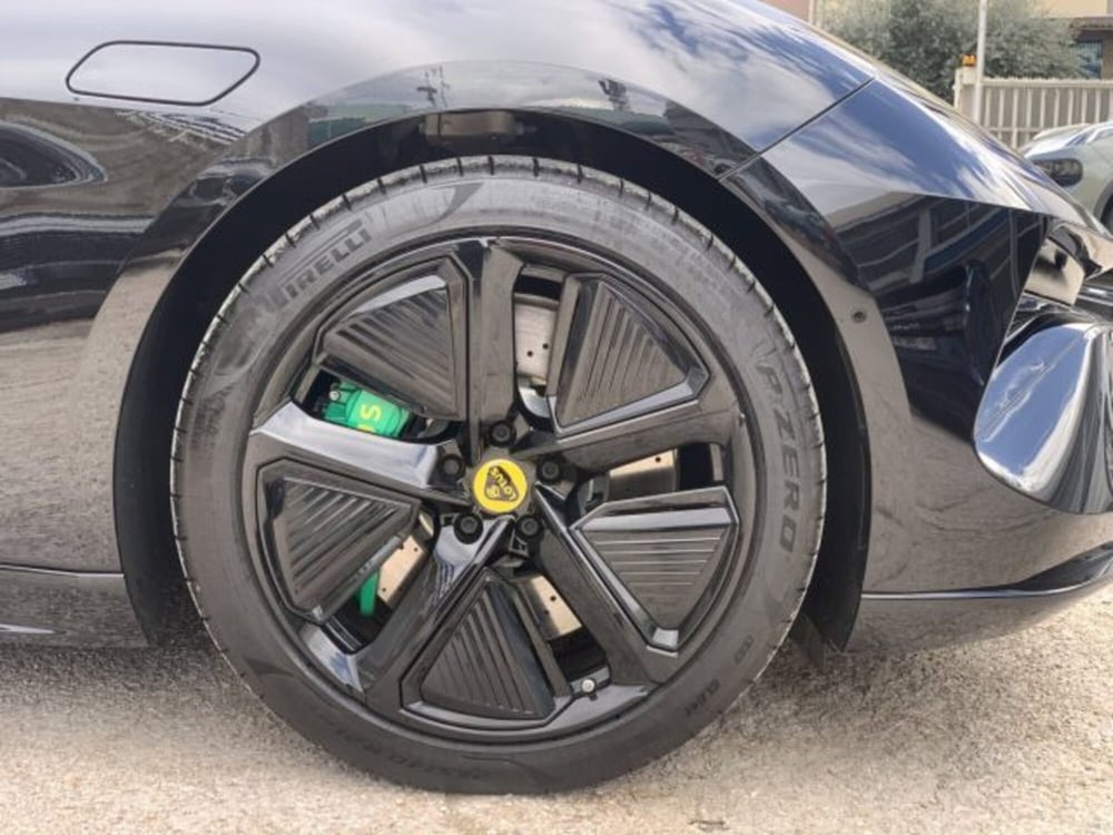 Lotus Emeya usata a Firenze (7)