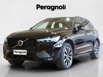 Volvo XC60 B4 automatico Plus Dark del 2024 usata a Firenze