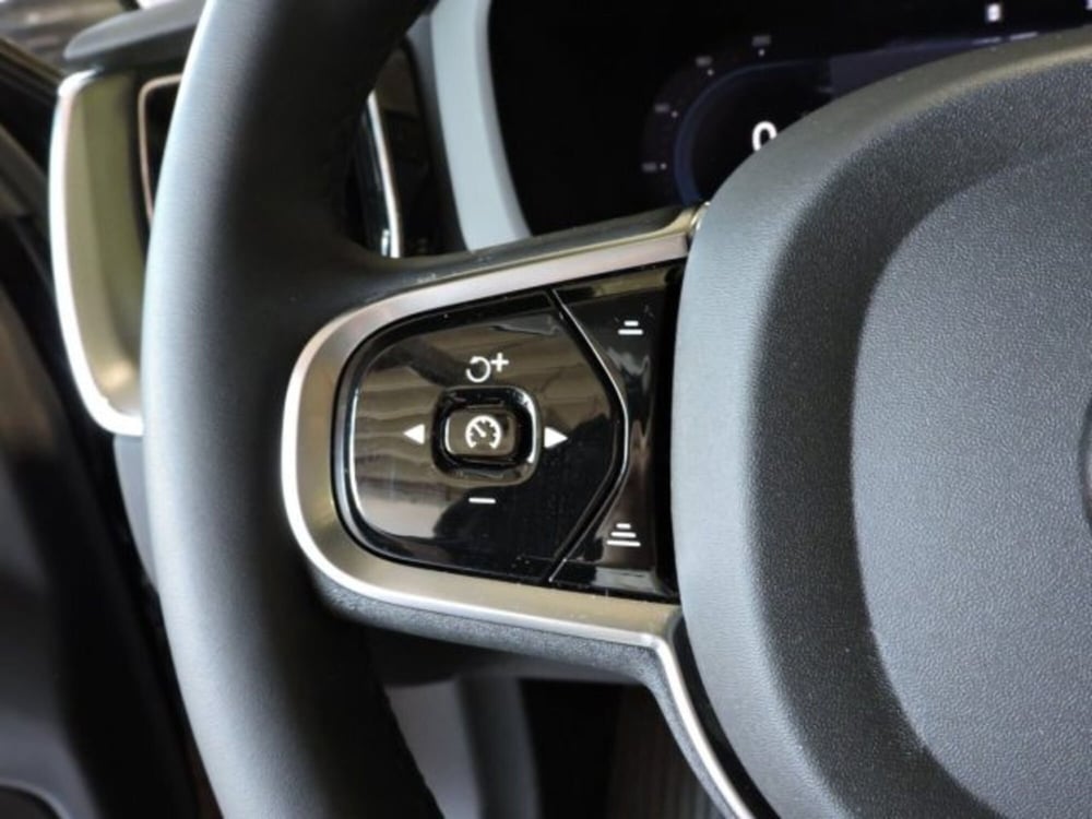 Volvo XC60 usata a Firenze (16)