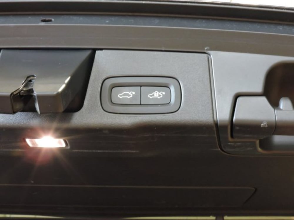 Volvo XC60 usata a Firenze (8)