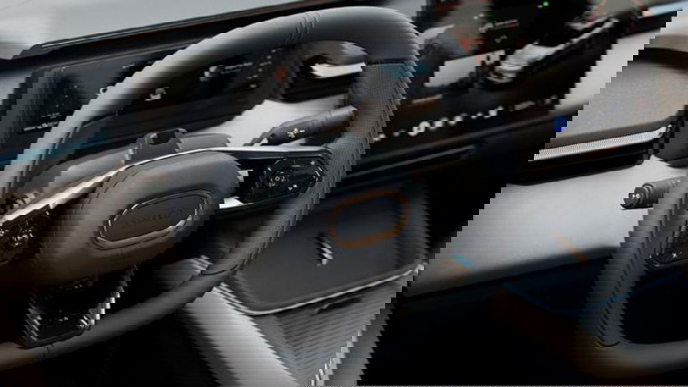 Lynk & Co 08 nuova a Firenze (4)