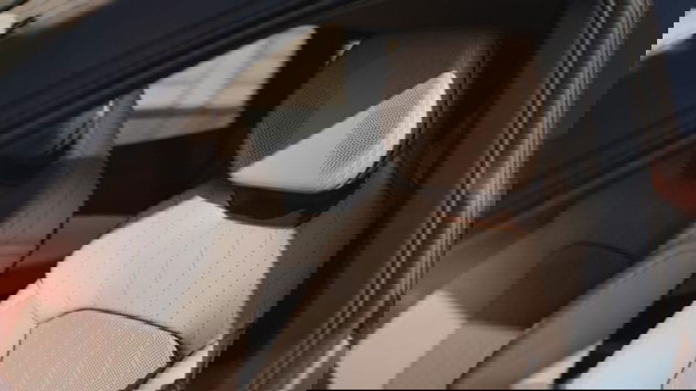 Lynk & Co 08 nuova a Firenze (6)