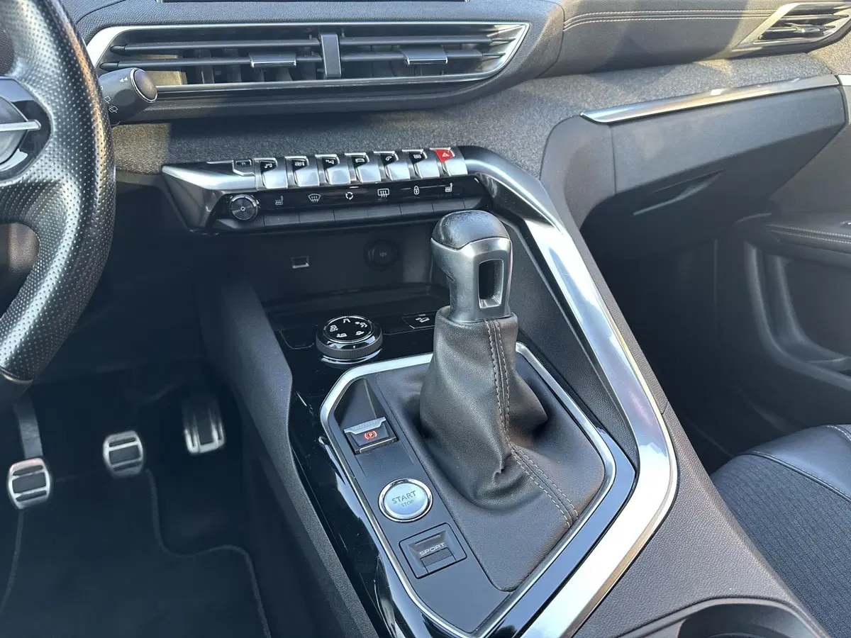 Peugeot 5008 usata a Reggio Emilia (14)