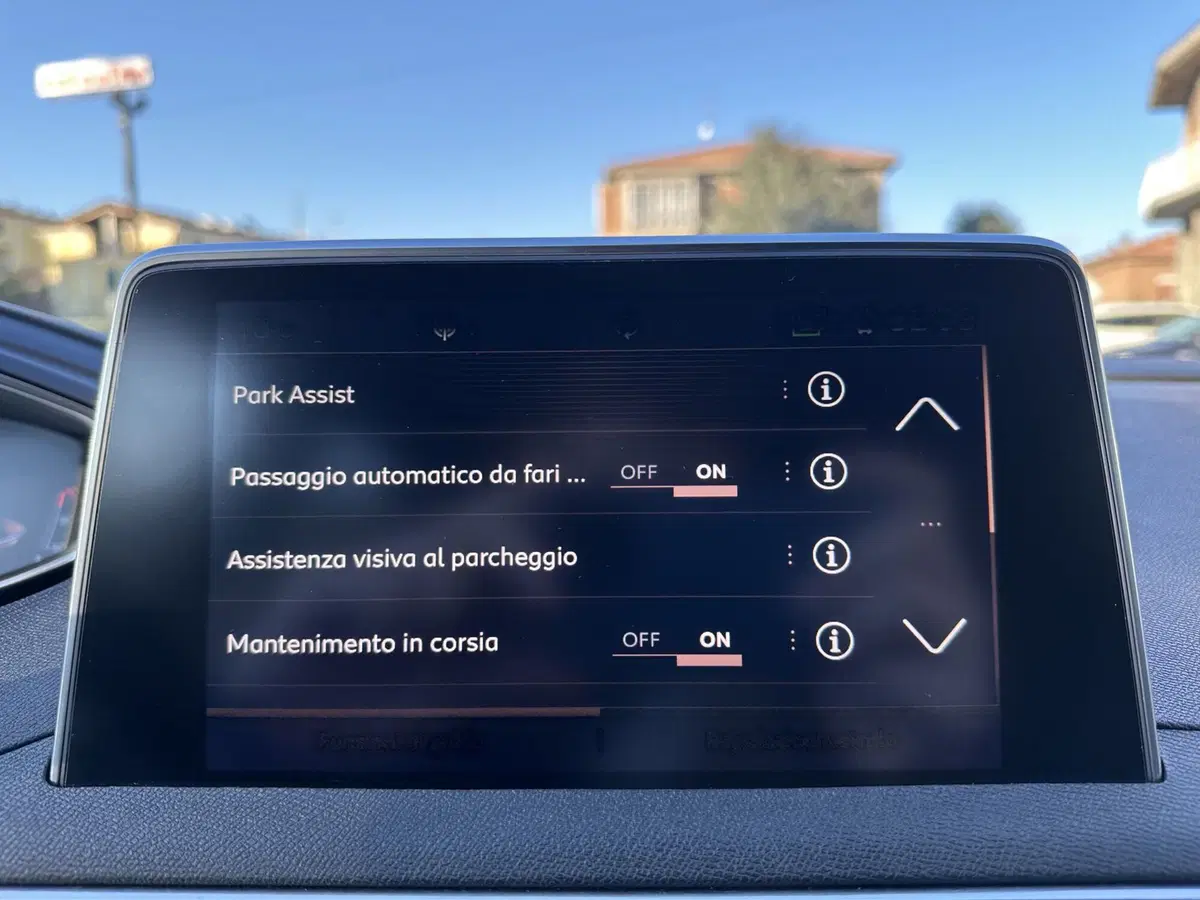 Peugeot 5008 usata a Reggio Emilia (17)