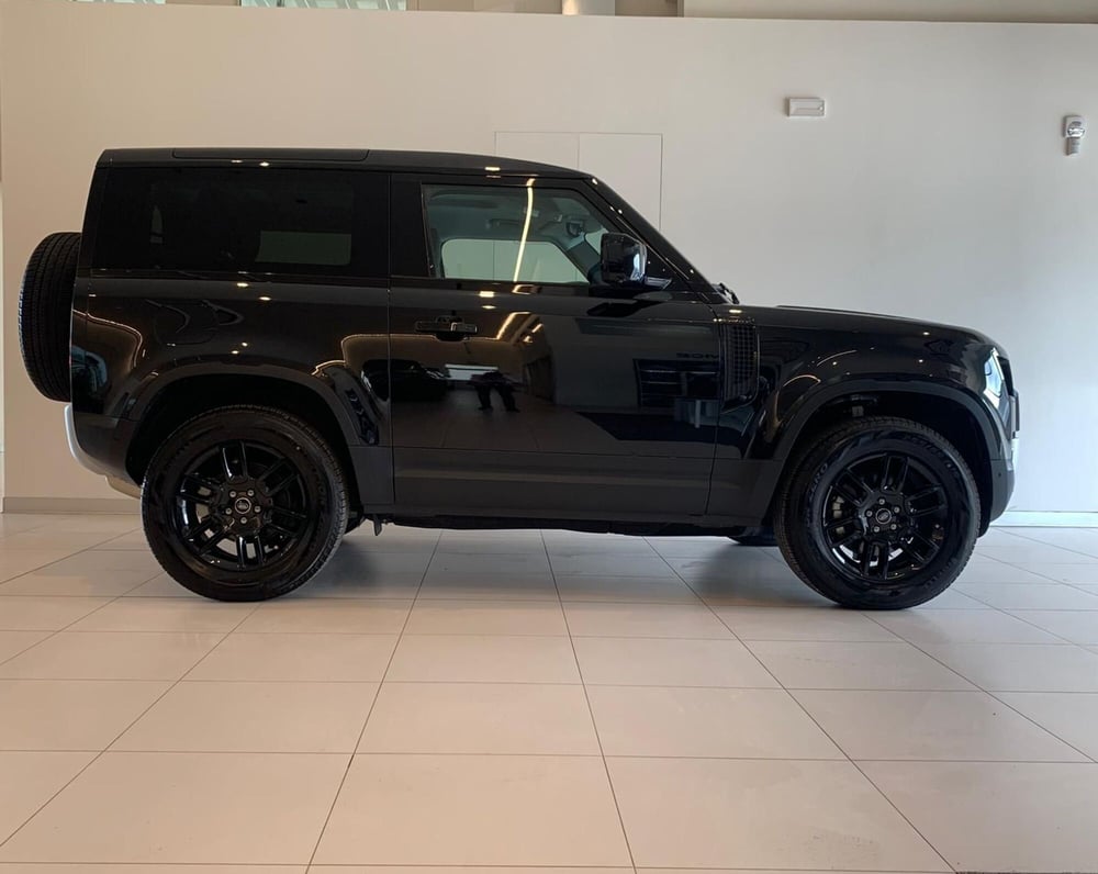 Land Rover Defender usata a Lucca (6)