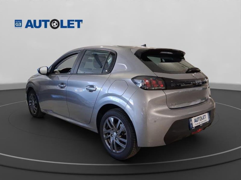 Peugeot 208 usata a Genova (8)