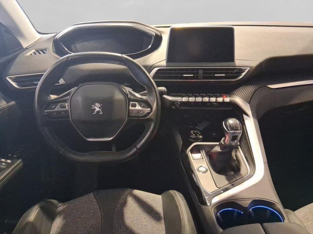 Peugeot 5008 usata a Genova (11)