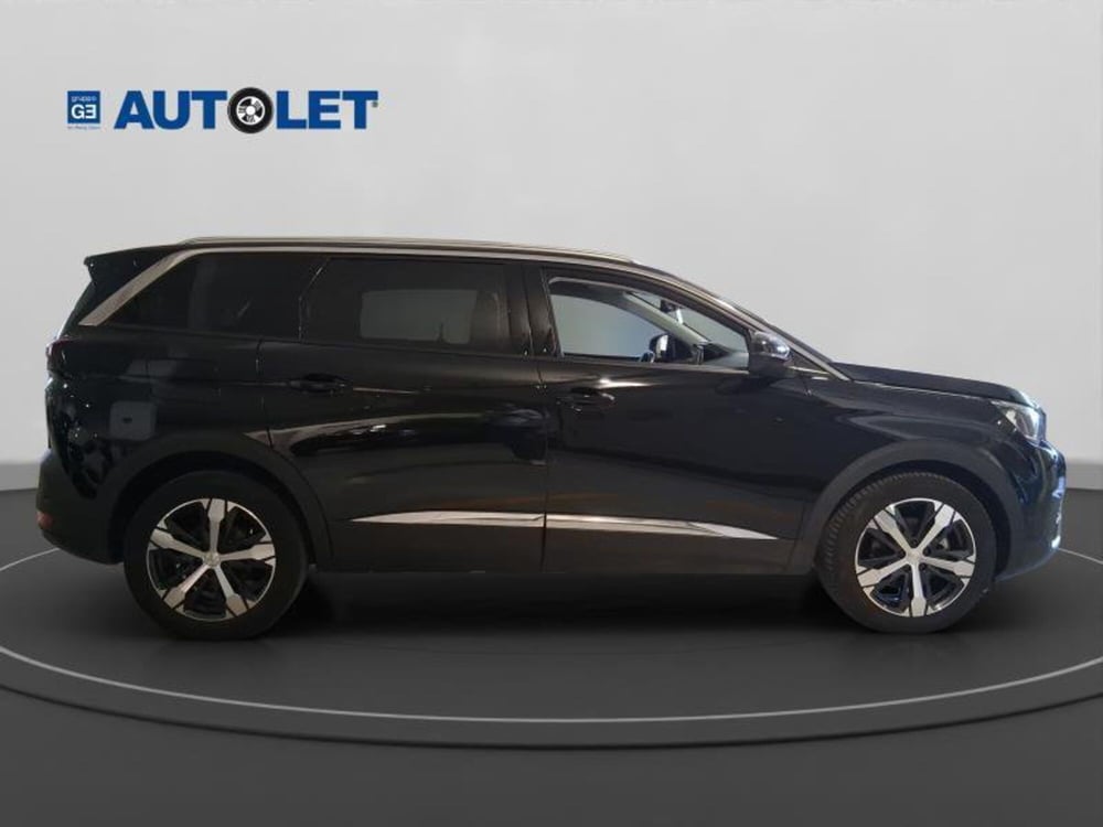 Peugeot 5008 usata a Genova (4)