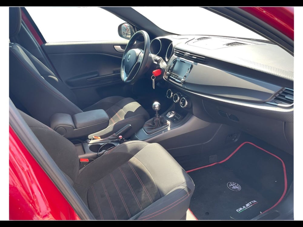 Alfa Romeo Giulietta usata a Siena (12)