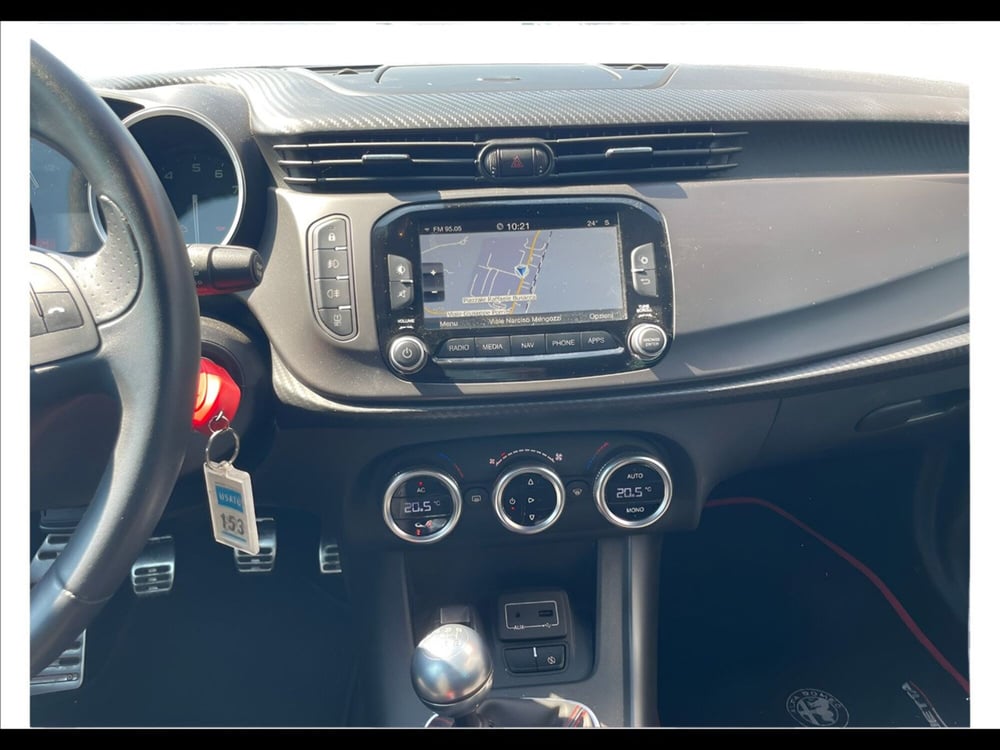 Alfa Romeo Giulietta usata a Siena (14)