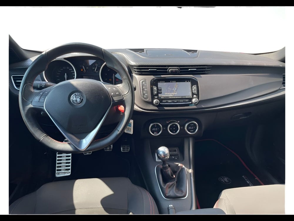 Alfa Romeo Giulietta usata a Siena (15)