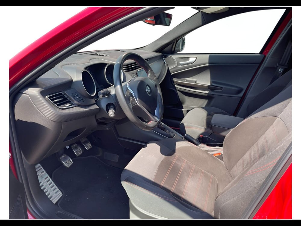 Alfa Romeo Giulietta usata a Siena (8)
