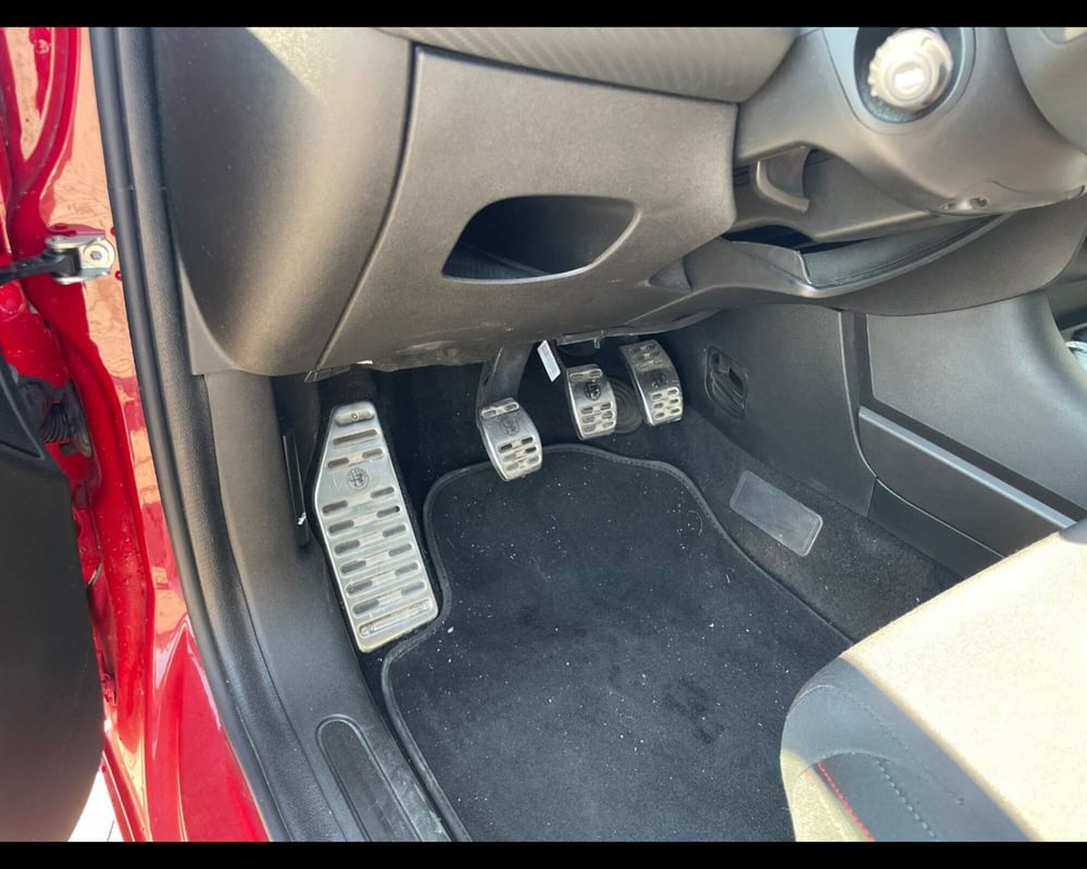Alfa Romeo Giulietta usata a Siena (9)