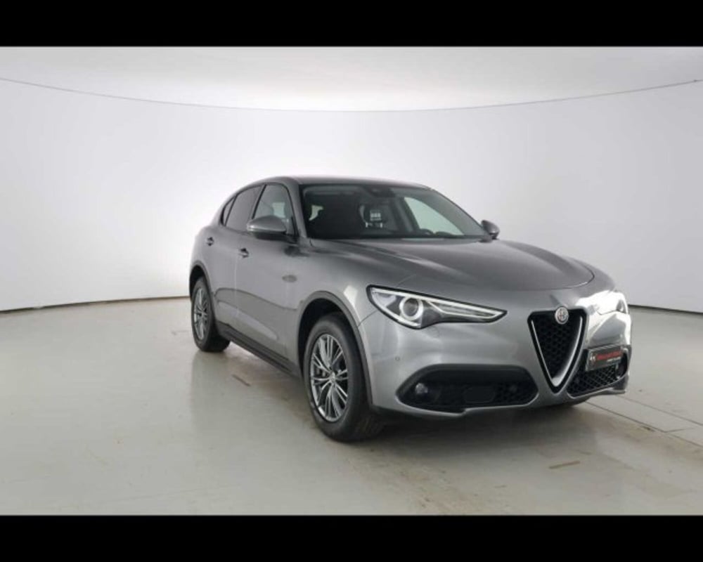 Alfa Romeo Stelvio usata a Bologna (3)