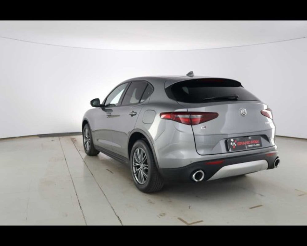 Alfa Romeo Stelvio usata a Bologna (7)