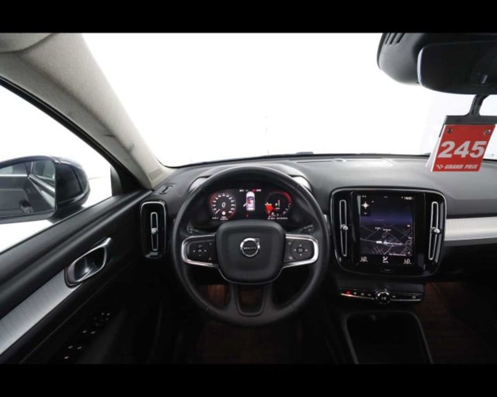 Volvo XC40 usata a Bologna (12)