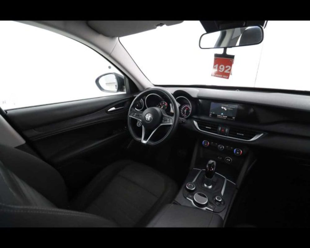 Alfa Romeo Stelvio usata a Bologna (15)