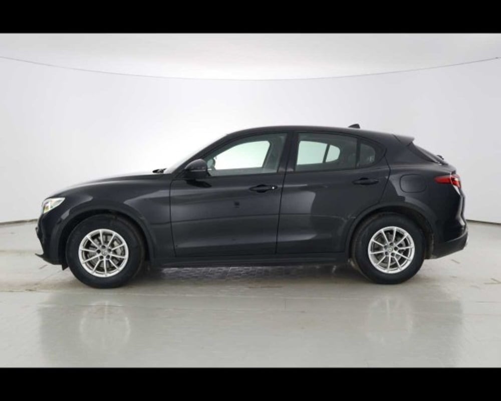 Alfa Romeo Stelvio usata a Bologna (8)