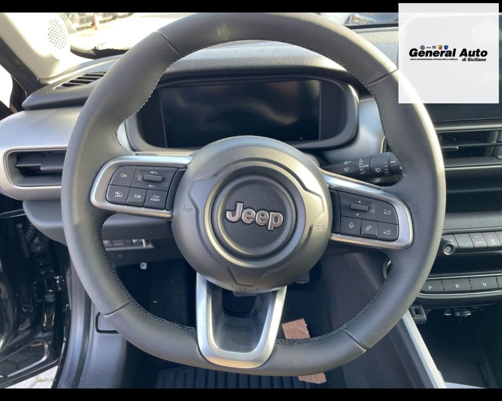 Jeep Avenger nuova a Lucca (19)
