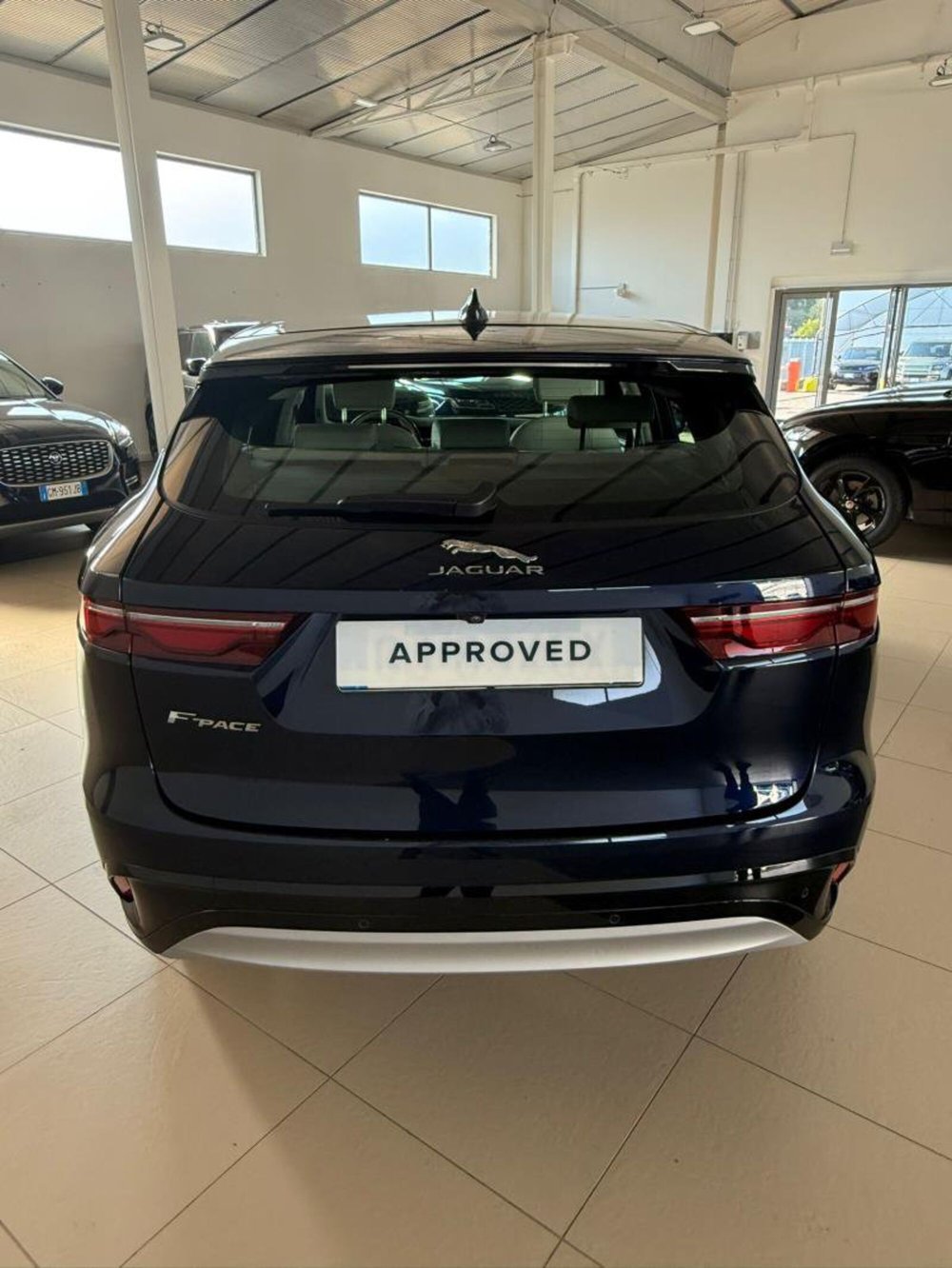 Jaguar F-Pace usata a Venezia (2)