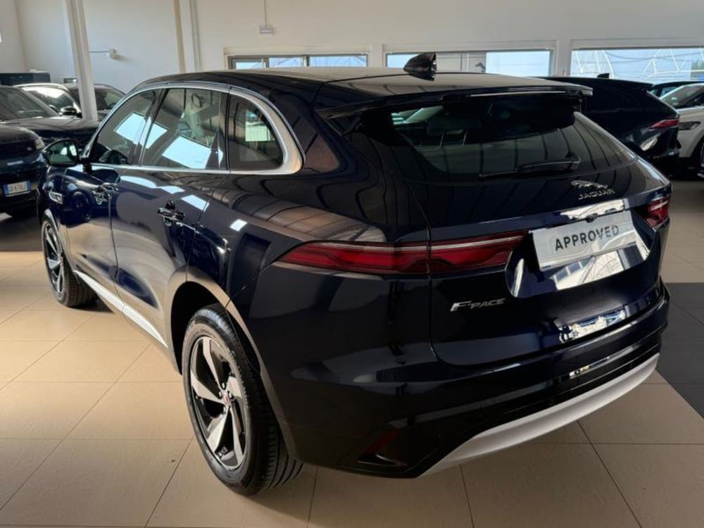 Jaguar F-Pace usata a Venezia (7)
