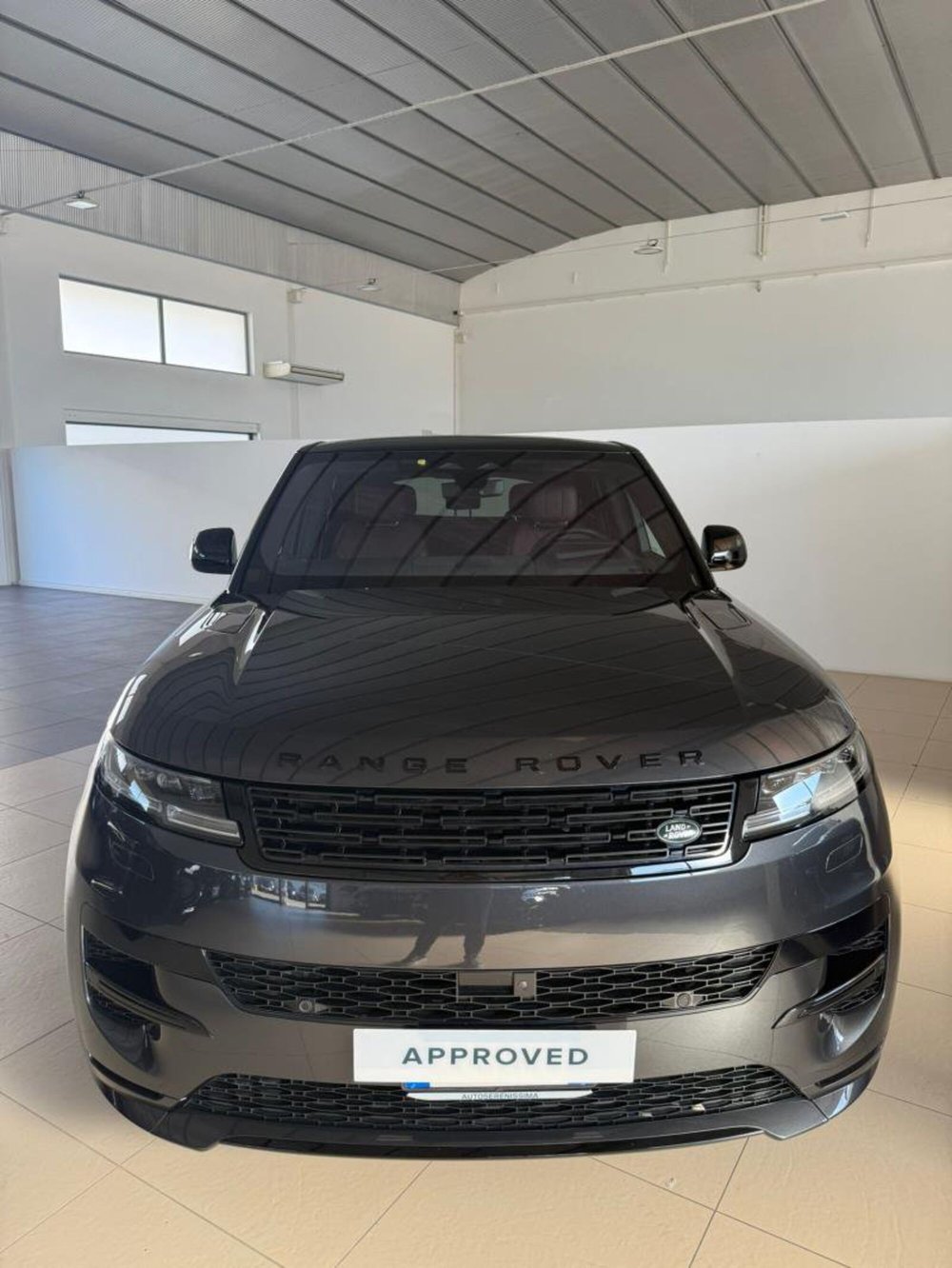Land Rover Range Rover Sport usata a Venezia (2)