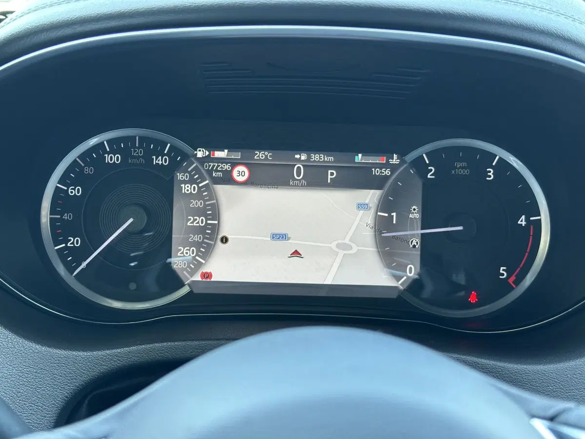 Jaguar E-Pace usata a Lodi (10)