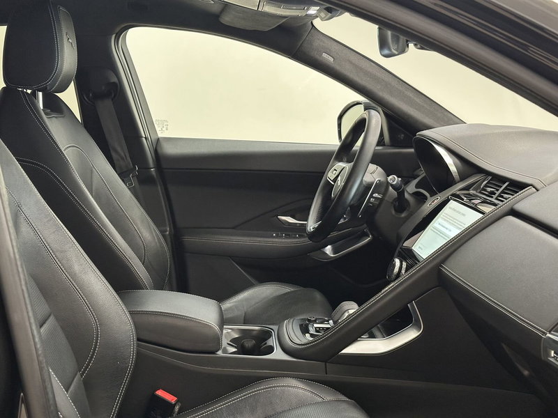 Jaguar E-Pace usata a Lodi (3)