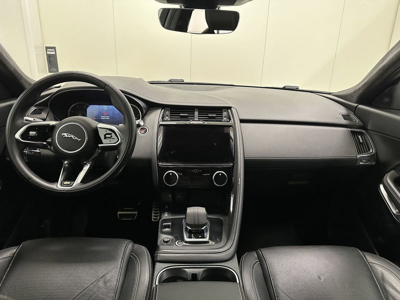 Jaguar E-Pace usata a Lodi (4)