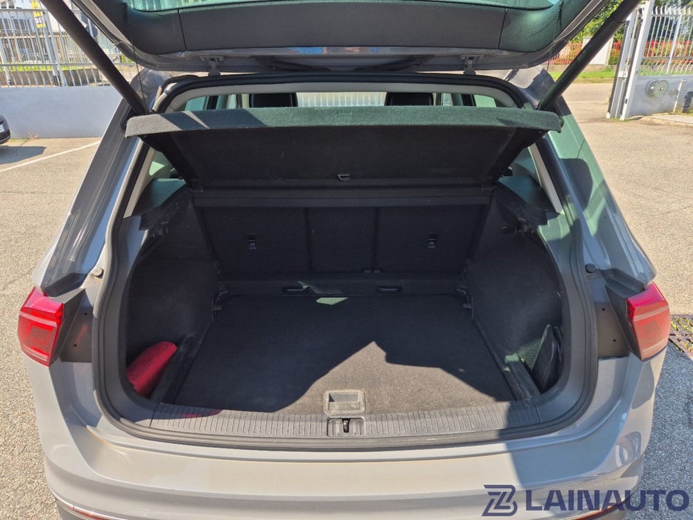 Volkswagen Tiguan usata a Milano (9)