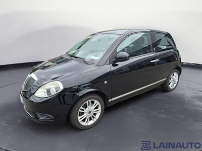 Lancia Ypsilon 1.2 69 CV Platinum del 2011 usata a Lainate