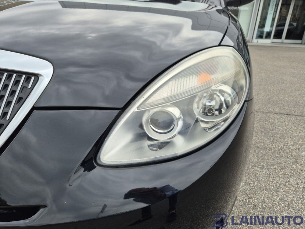 Lancia Ypsilon usata a Milano (10)