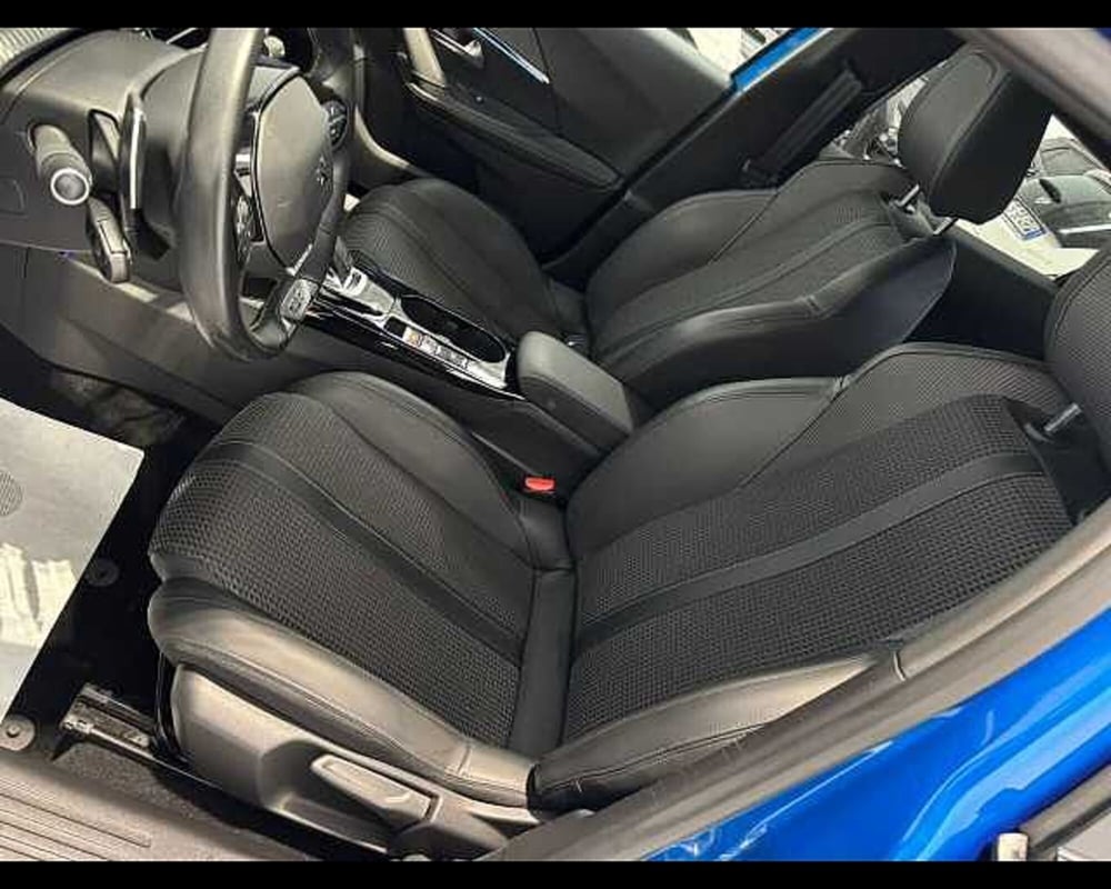 Peugeot 2008 usata a Milano (6)