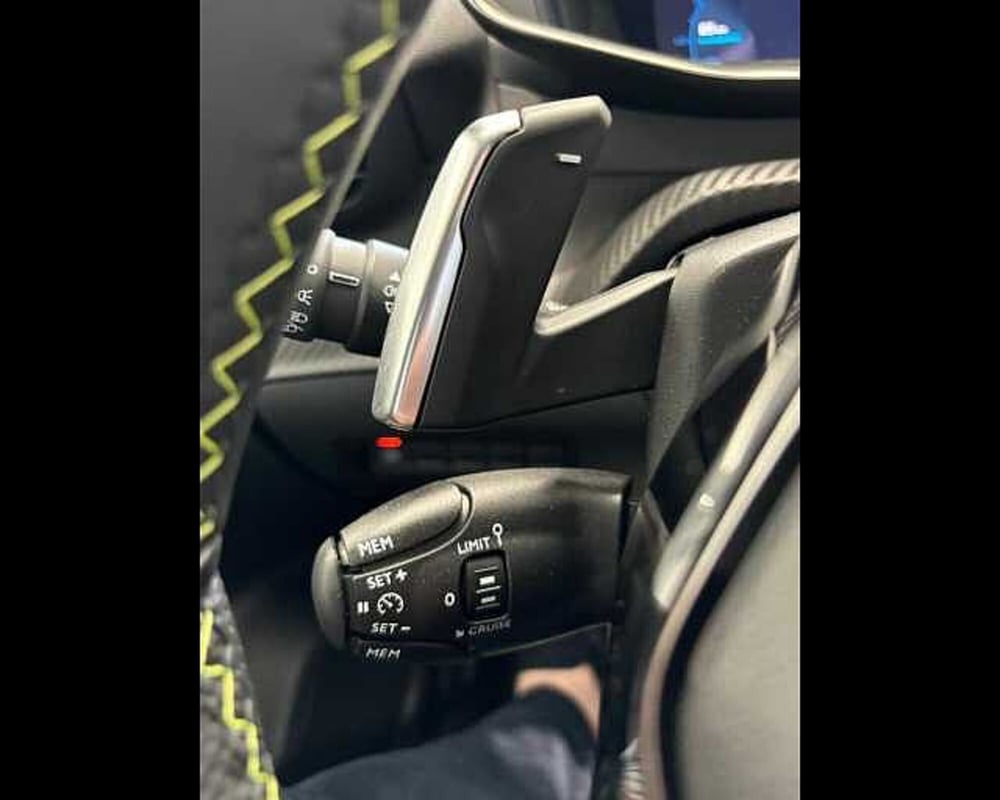 Peugeot 2008 usata a Milano (6)