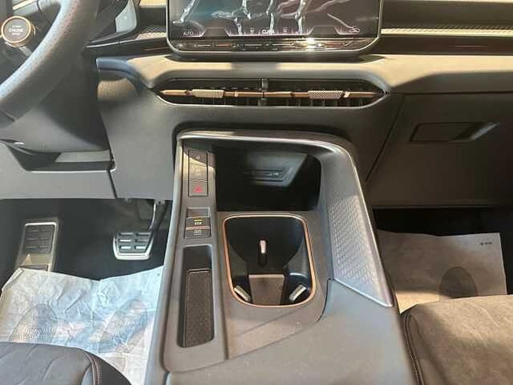 Cupra Terramar nuova a Lecco (11)