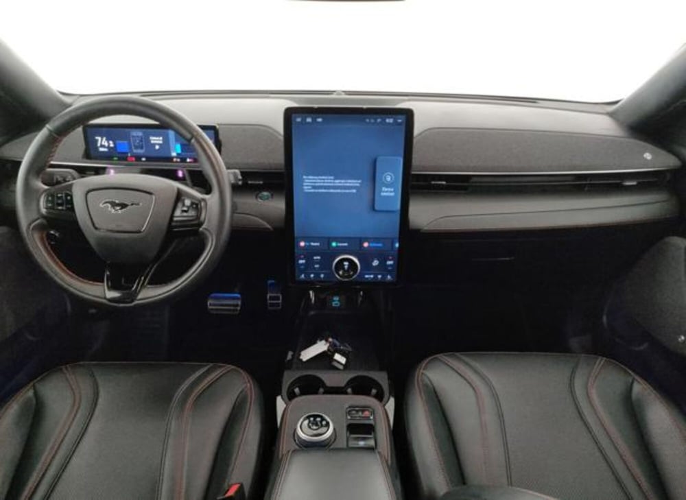 Ford Mustang Mach-E usata a Modena (16)