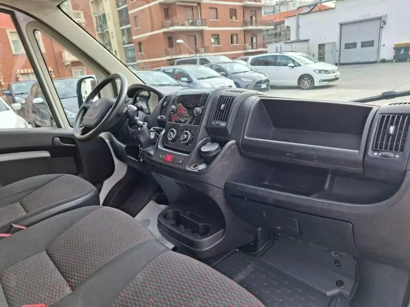 Peugeot Boxer Furgone usata a Torino (12)