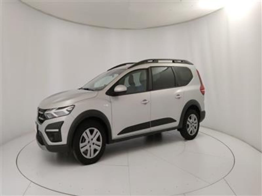 Dacia Jogger usata a Bari (2)