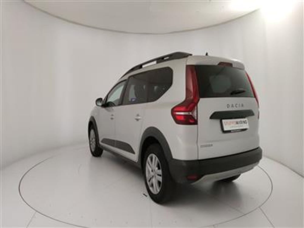 Dacia Jogger usata a Bari (5)